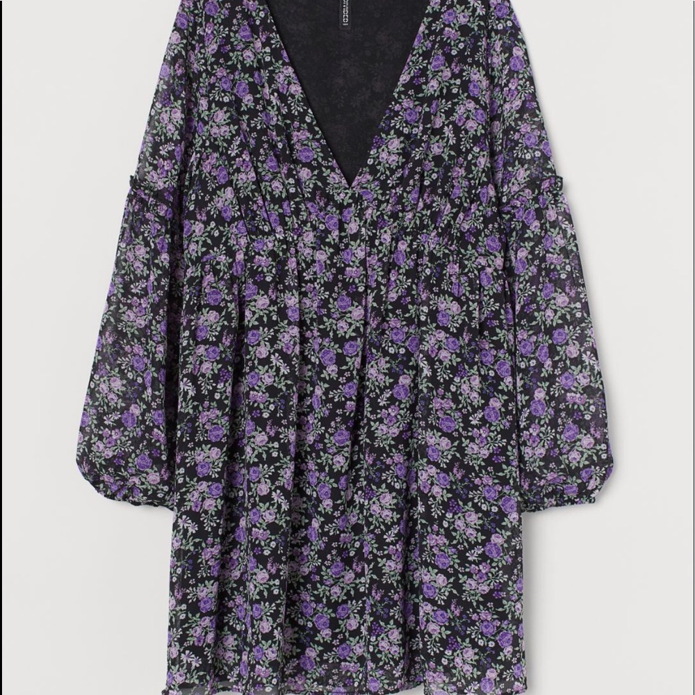 ⭐️A line H&M floral dress
